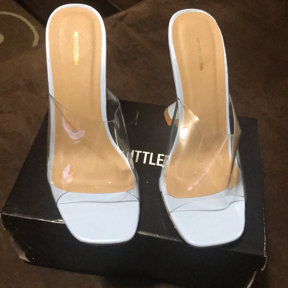 Pretty Little Thing- baby blue clear hills